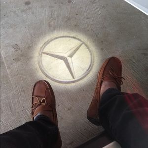 Meet your Posher, Dennis